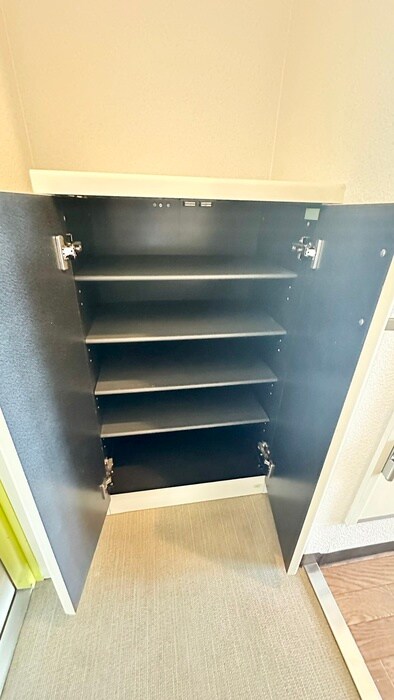 靴箱 ハル土佐堀