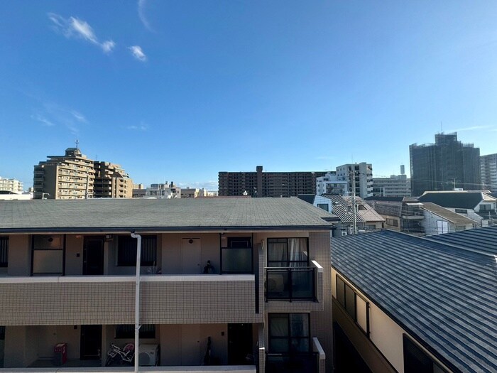 室内からの展望 コンフォ－ト本山