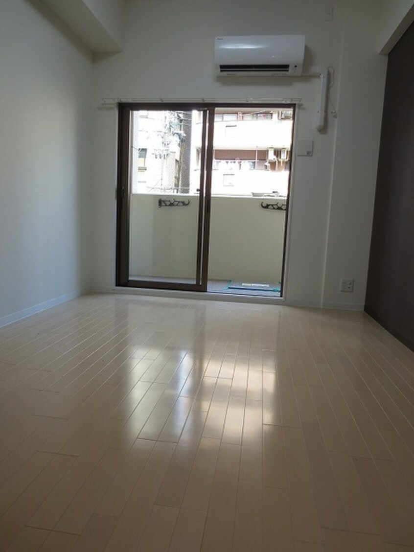 居室 FRENCIA　NOIE　東三国