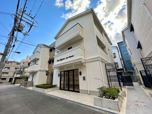 ﾌﾟｰﾙ･ﾄｩｼﾞｭｰﾙ　ｼﾞｬﾝﾌﾗﾝｿﾜ