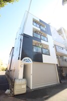 Ｓｅｖｉｎ　Ｃｈｅｒｉｅの外観