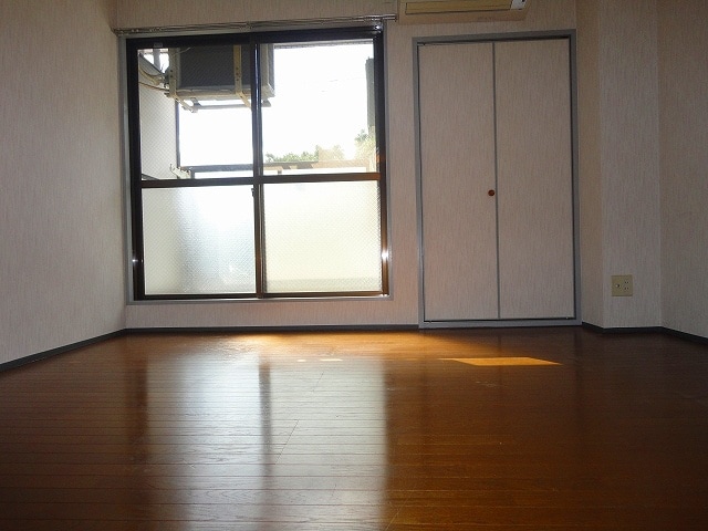 居室 Ｓｅｖｉｎ　Ｃｈｅｒｉｅ