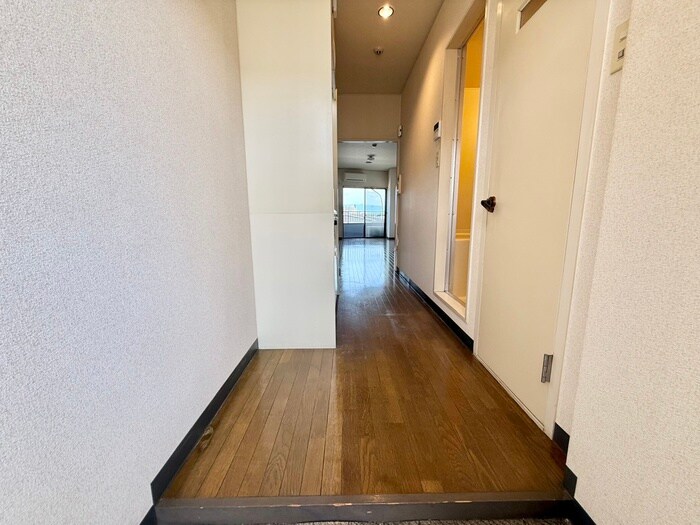 廊下 トータルエステートビル