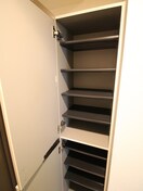 靴箱 グラマシー心斎橋東