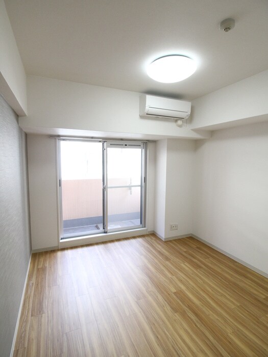 居室 グラマシー心斎橋東