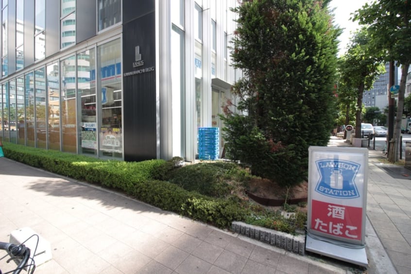 ローソン(コンビニ)まで400m スプランディッド安土町