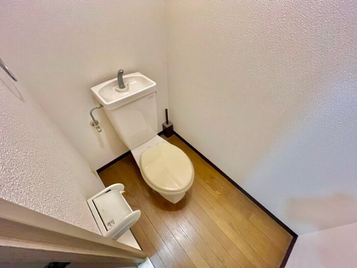 トイレ フェリシティ　キア