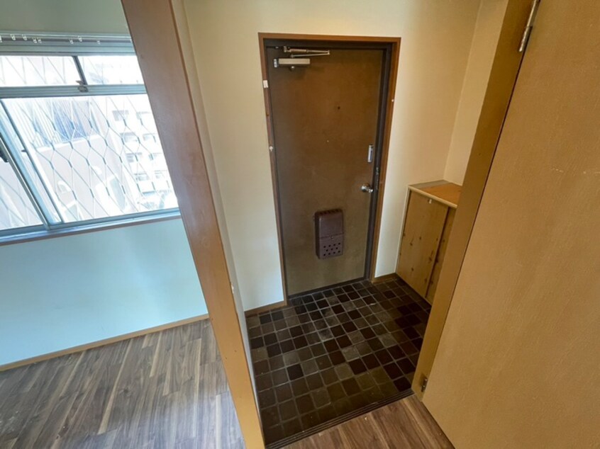 玄関 コ－ポエルメス