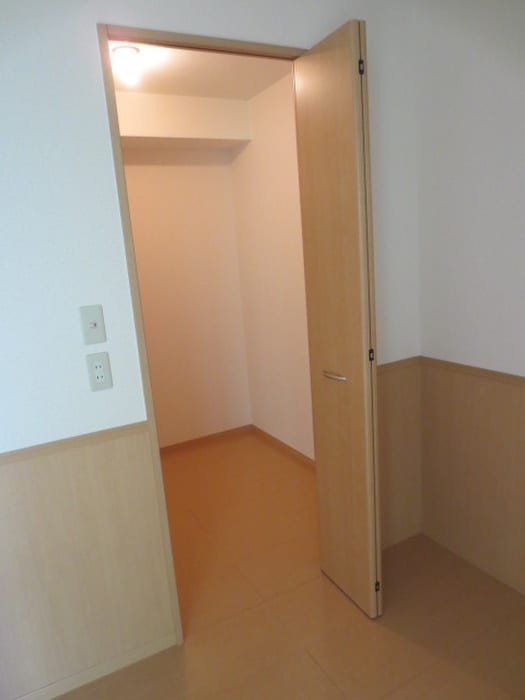 収納 カトルセゾンＡ