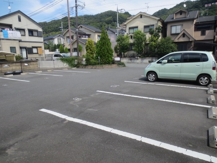 駐車場 カトルセゾンＡ