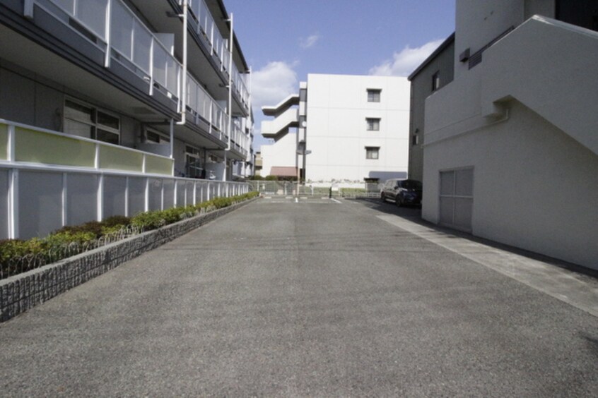 駐車場 エステ－トピア日吉