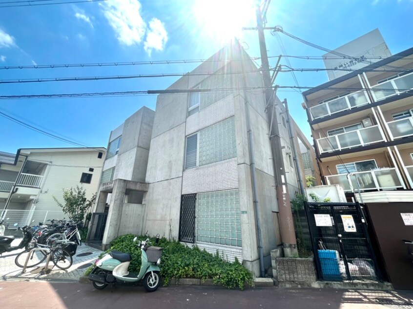 外観写真 SUN HOUSE FUKUSHIMA