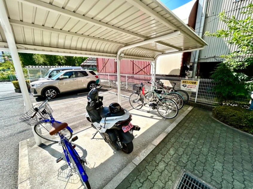駐輪場 グランシャリオヒロ
