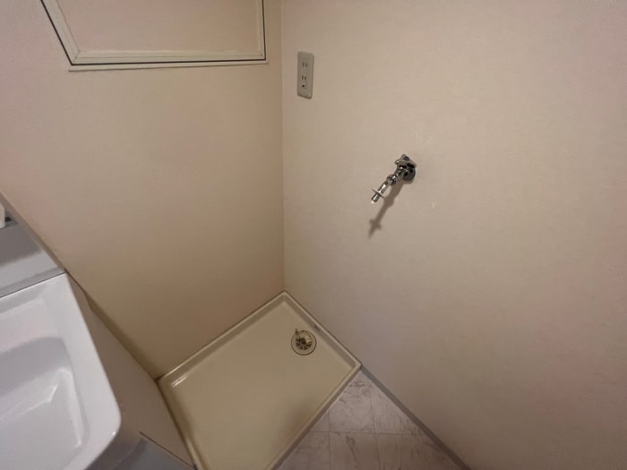 洗濯機置場 メゾンクレ－ル