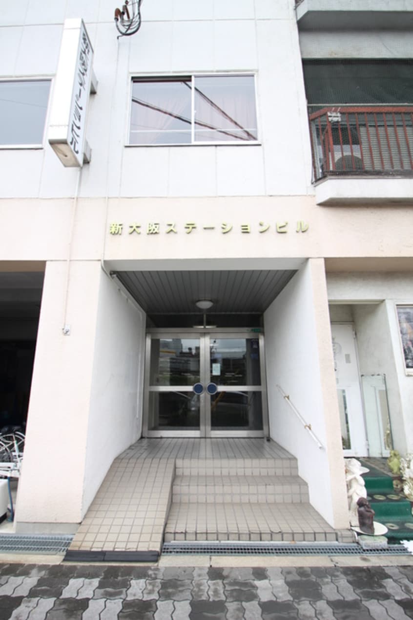 エントランス部分 新大阪ステーションビル