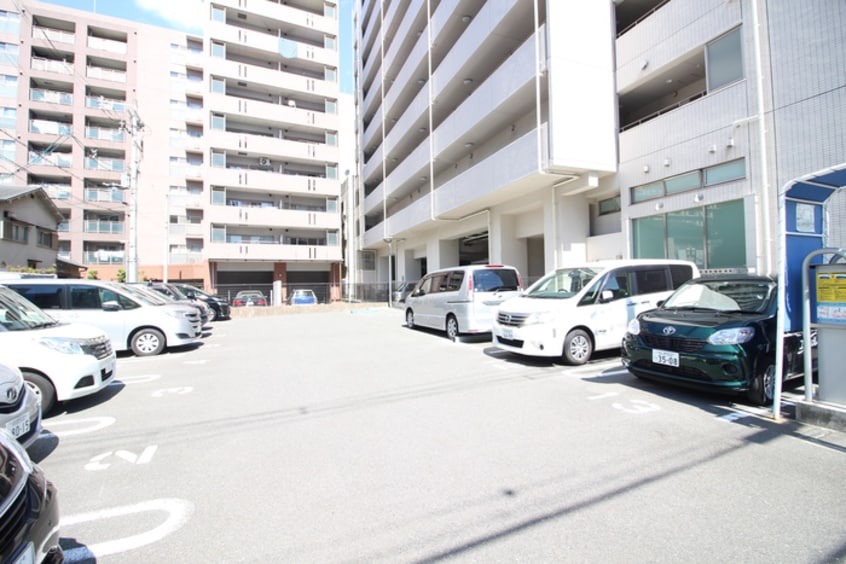 駐車場 新大阪ステーションビル