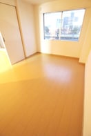 居室 新大阪ステーションビル