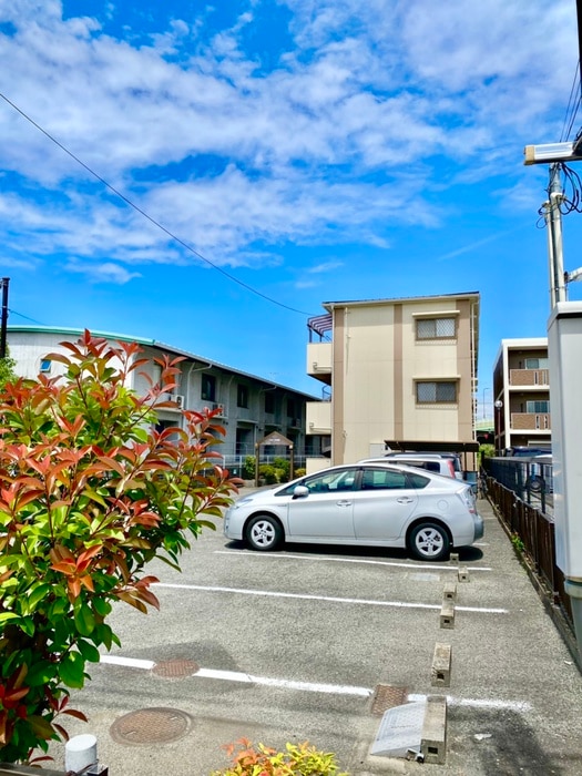 駐車場 ドミ－ル綾園