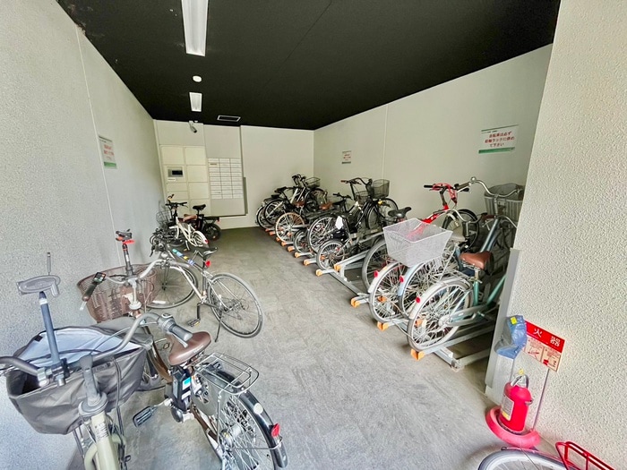 駐輪場 リアン　カーサ長柄