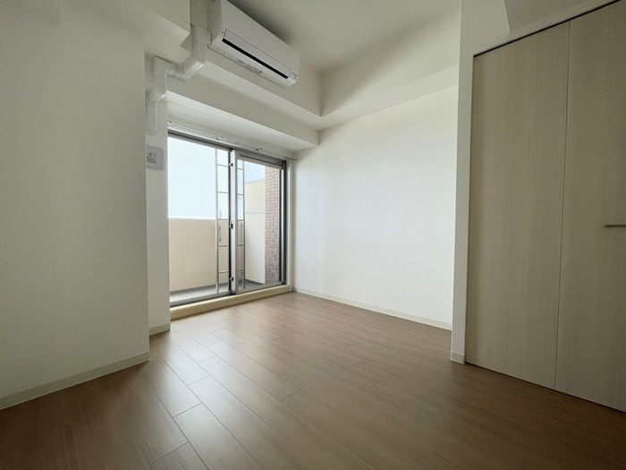 居室 ﾌﾟﾚｻﾝｽ三宮ｴﾚｶﾞﾝｼｱ(303)