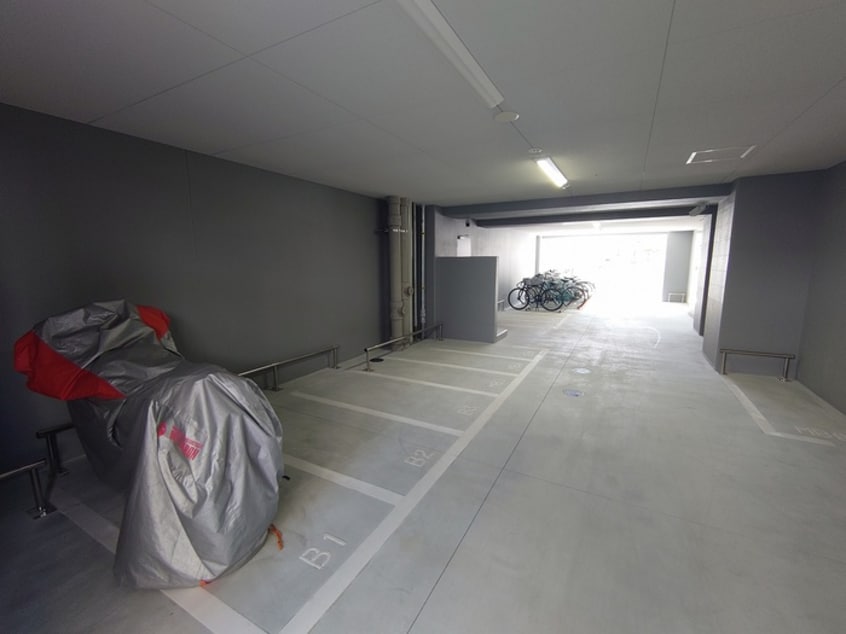 バイク置き場 エステムコート神戸湊町(1402)