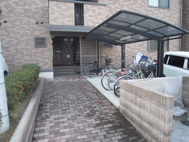 エントランス部分 リビングタウン加美北Ｂ棟