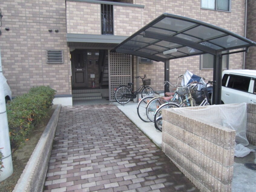 エントランス部分 リビングタウン加美北Ｂ棟