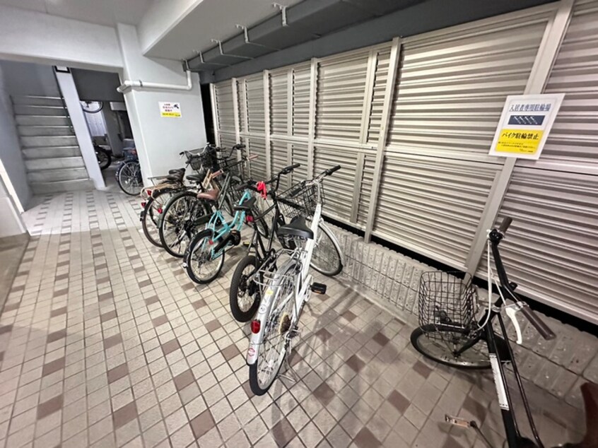 駐輪場 レーベンなぎの宮