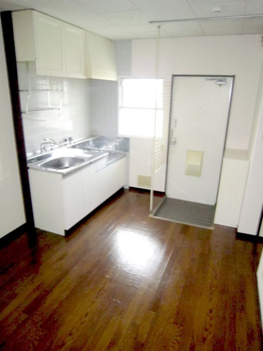 居室 目方ハイツ