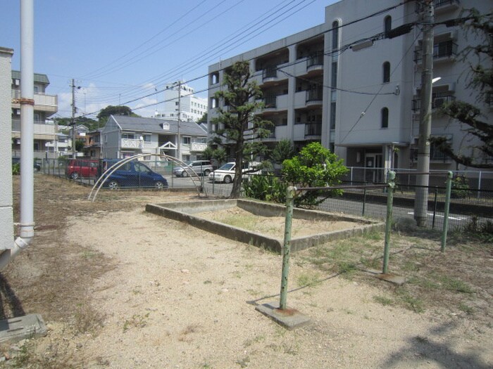 駐車場 名谷農住Ｂ棟