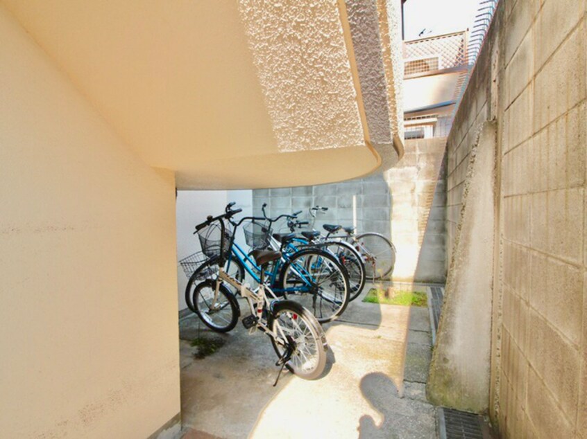 駐輪場 SAINT甲子園口