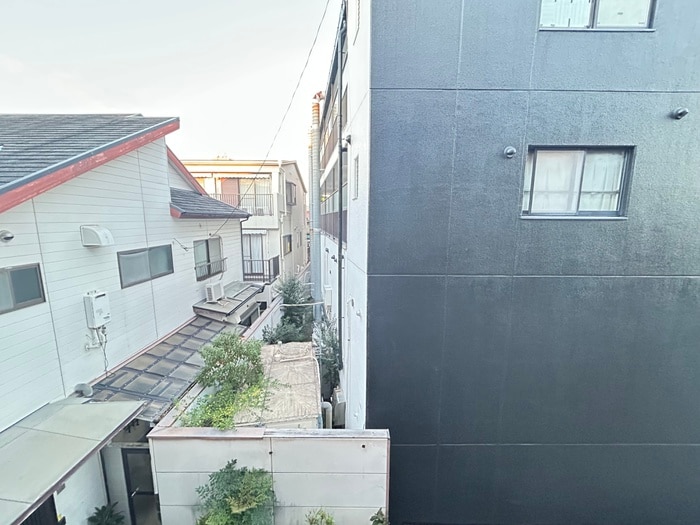 室内からの展望 スペ－シャス多田