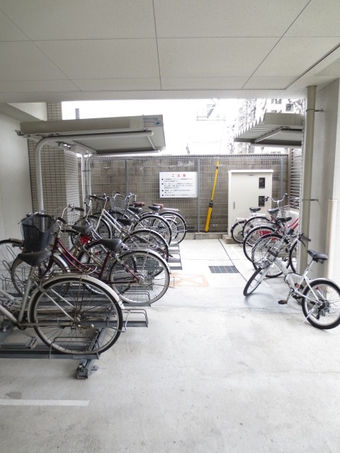 駐輪場 ＲＩＣＨＥ鶴見
