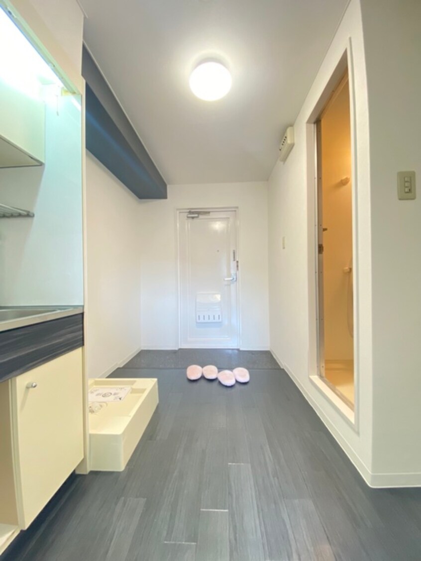 玄関 後光ビル春宮