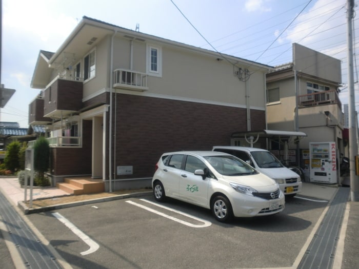 駐車場 メゾンクワトロ