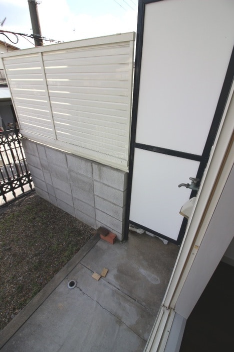 洗濯機置場 霞ヶ丘魚里ハイツ