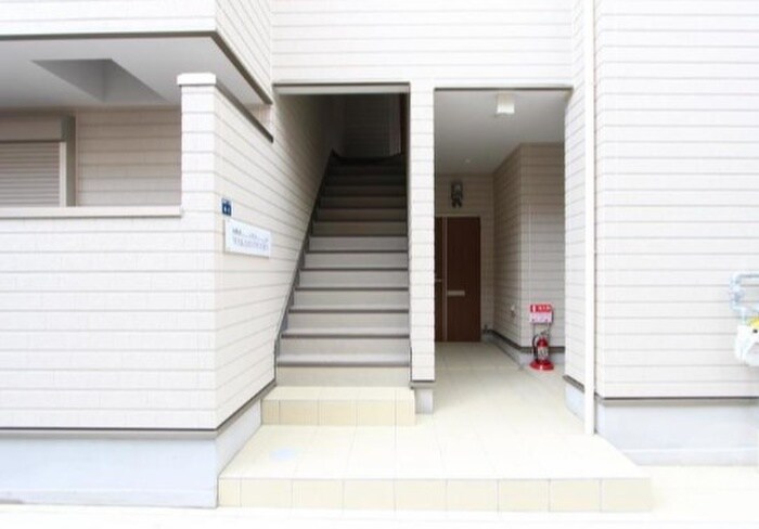 エントランス部分 ＫＡＲＩＮ若松町