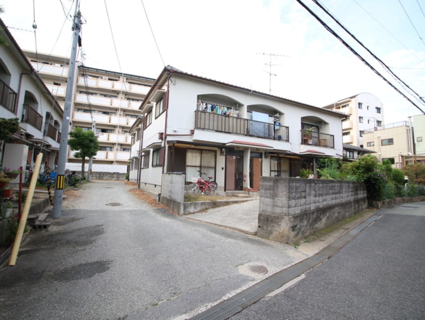 外観写真 リバーサイドテラス西棟