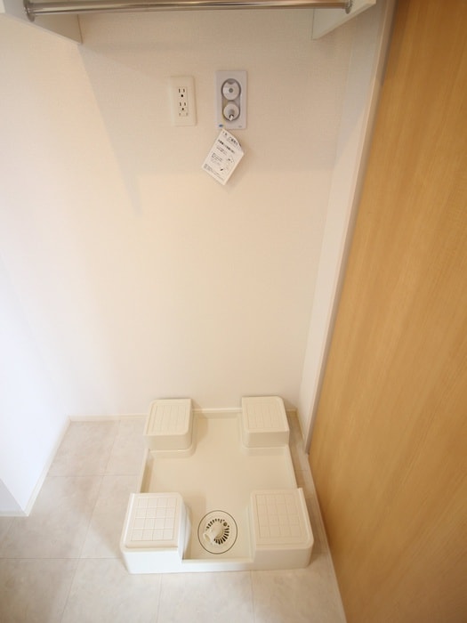 洗濯機置場 ローズパル