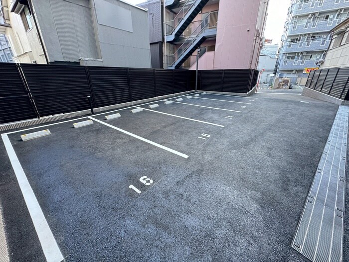 駐車場 GENOVIA神戸湊川公園