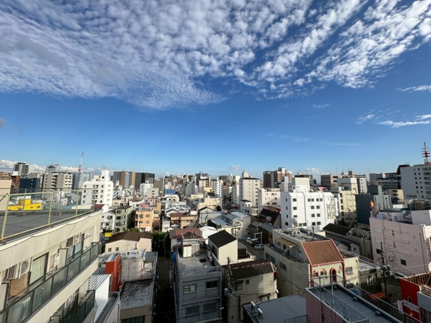 室内からの展望 GENOVIA神戸湊川公園