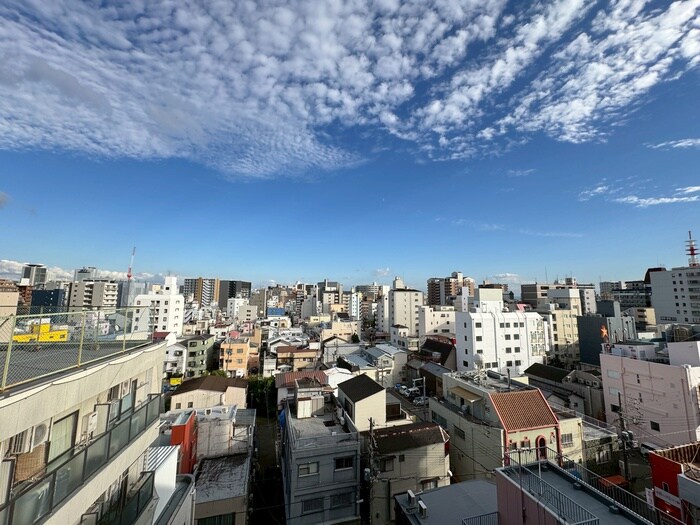 室内からの展望 GENOVIA神戸湊川公園