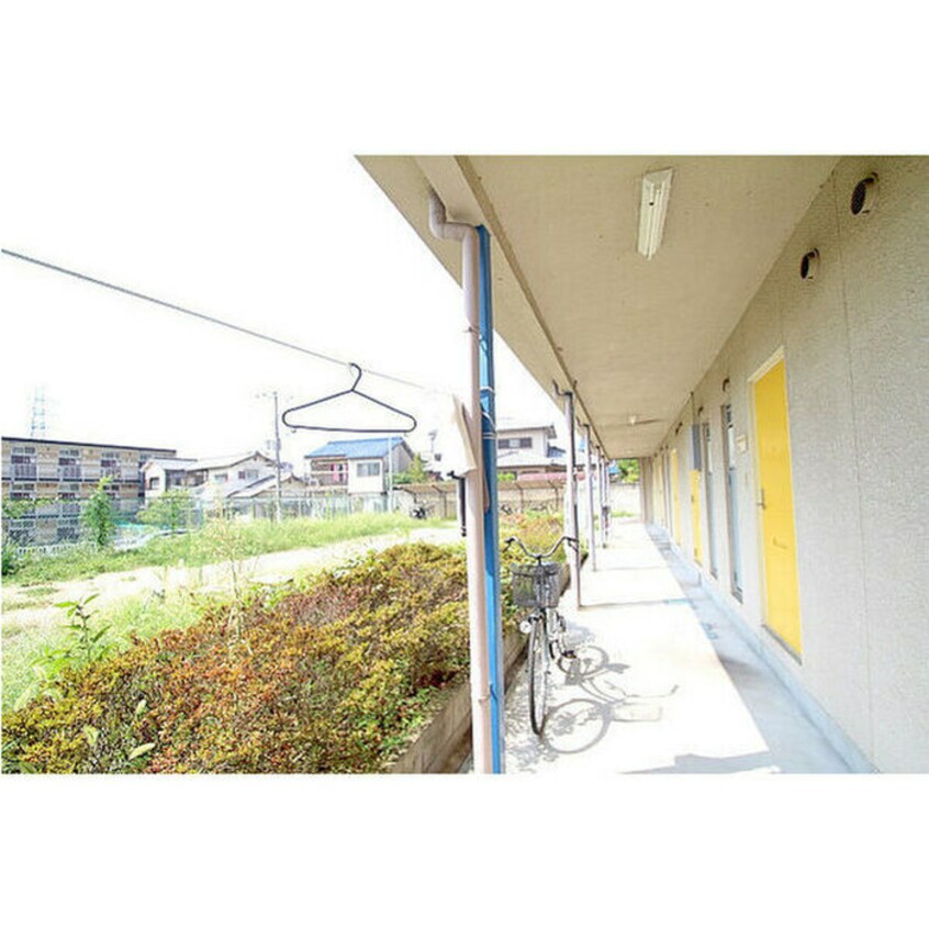 エントランス部分 ﾊｰｽｻｲﾄﾞﾅｶｶﾞｲﾄｳ