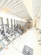 駐輪場 Wave on Horie Tower