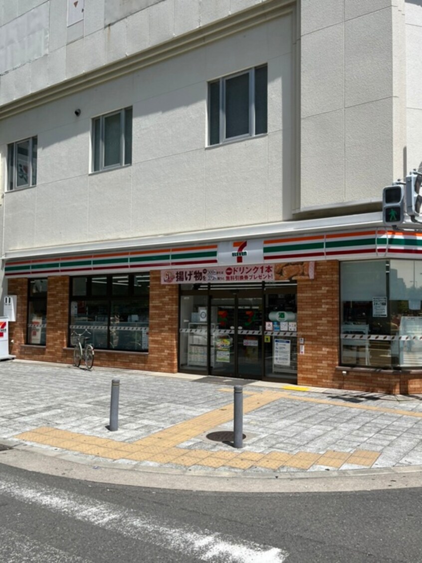 セブンイレブン大阪南堀江一丁目店(コンビニ)まで225m Wave on Horie Tower