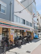 セブンイレブン(コンビニ)まで20m ｺｽﾓﾌﾟﾚﾐｱﾑ･ﾍﾞｲ大阪(404)