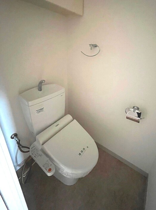 トイレ ピアグレース上本町(1402)