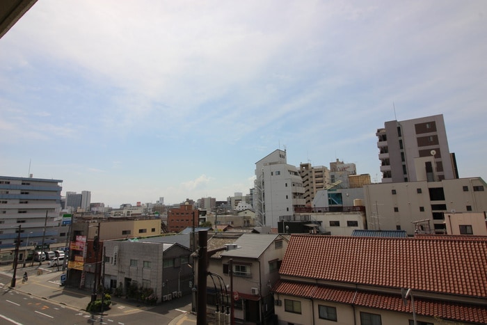 室内からの展望 新開ビル