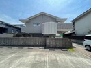 フロ－ラ北泉の外観