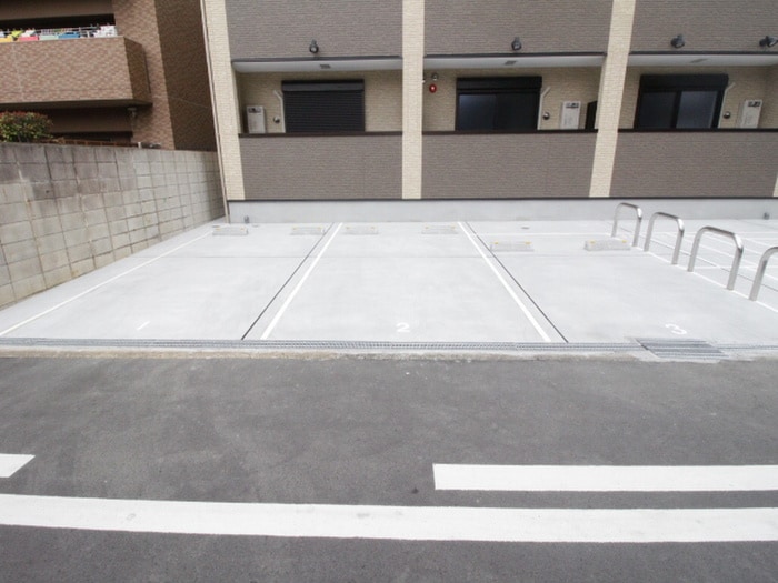 駐車場 H-maison平野WEST　Ⅱ